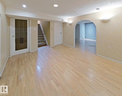 122 Harrison Drive, Edmonton, AB 