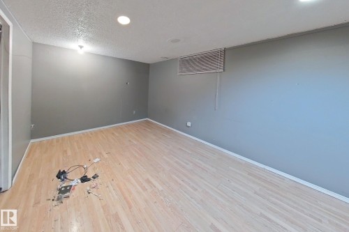122 Harrison Drive, Edmonton, AB 