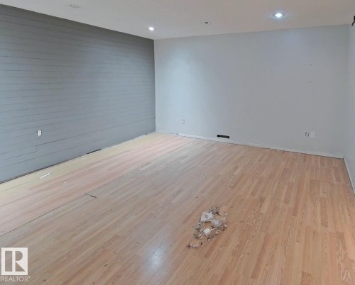 122 Harrison Drive, Edmonton, AB 