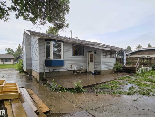 122 Harrison Drive, Edmonton, AB 