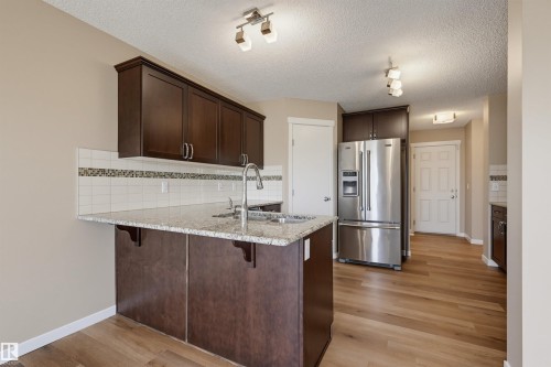 16428 12 Avenue, Edmonton, AB 