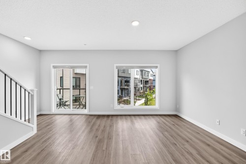 #82 11910 35 Av Sw, Edmonton, AB - Indoor