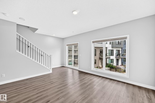 #82 11910 35 Av Sw, Edmonton, AB - Indoor