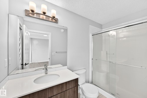 #82 11910 35 Av Sw, Edmonton, AB - Indoor Photo Showing Bathroom
