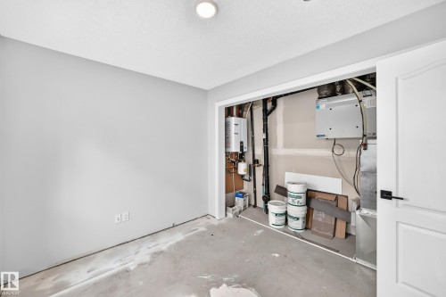 #82 11910 35 Av Sw, Edmonton, AB - Indoor Photo Showing Other Room