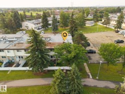 Townhouse unit within a multi-dwelling residential complex - 