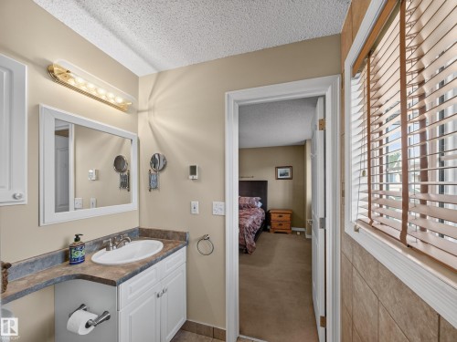 32 2419 133 Avenue, Edmonton, AB 