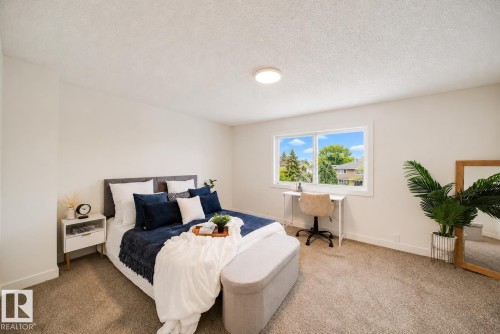 125 Woodborough Way, Edmonton, AB 