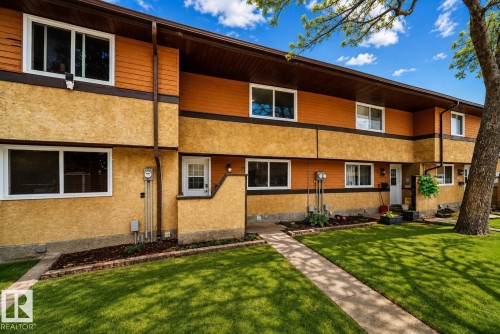 125 Woodborough Way, Edmonton, AB 