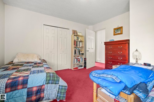 5011 64 Street, Rural Lac Ste. Anne County, AB - Indoor Photo Showing Bedroom