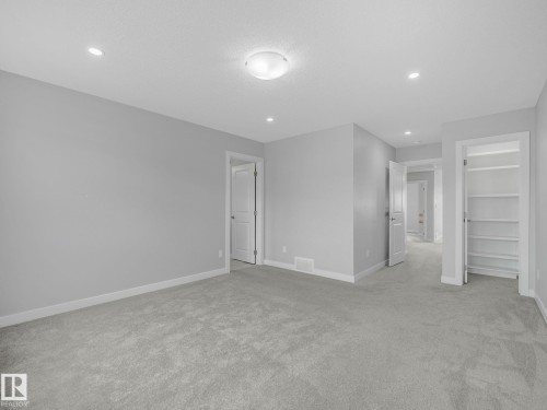 1057 Coopers Hawk Link, Edmonton, AB 