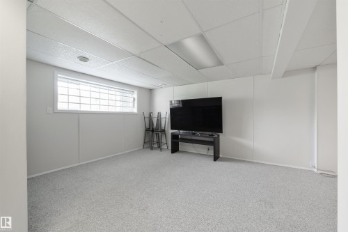 18423 96A Avenue, Edmonton, AB 