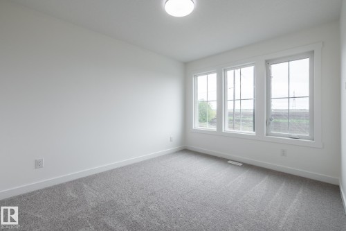 15643 2 Street, Edmonton, AB 