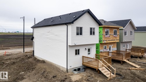 15643 2 Street, Edmonton, AB 