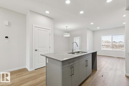 305 Edgemont Drive, Edmonton, AB 
