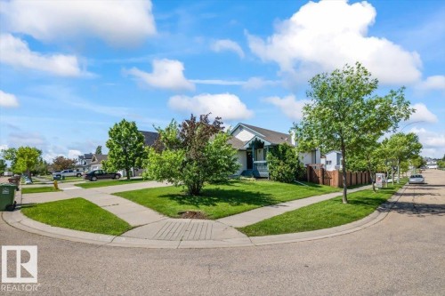 40 Daulton Crescent, St. Albert, AB 