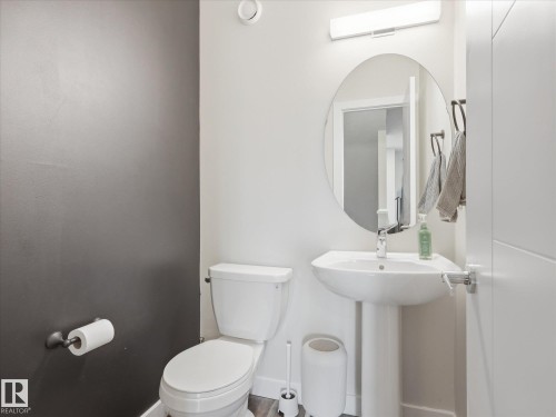 56 1051 Graydon Hill Boulevard, Edmonton, AB - Indoor Photo Showing Bathroom