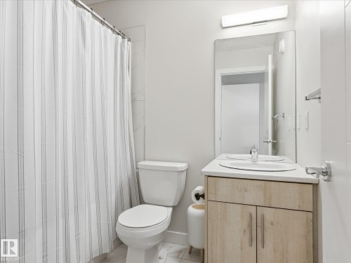 56 1051 Graydon Hill Boulevard, Edmonton, AB - Indoor Photo Showing Bathroom