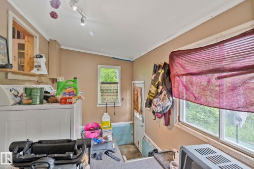 11209 38 Street, Edmonton, AB 