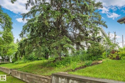 11209 38 Street, Edmonton, AB 