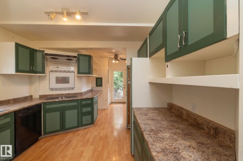 9820 79 Avenue, Edmonton, AB 