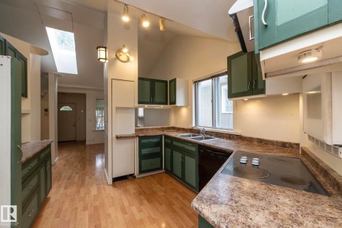 9820 79 Avenue, Edmonton, AB 