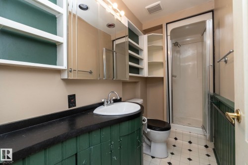 9820 79 Avenue, Edmonton, AB 