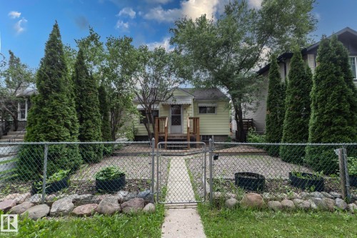 9820 79 Avenue, Edmonton, AB 