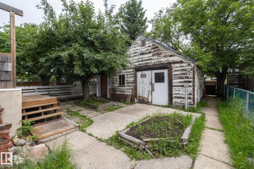 9820 79 Avenue, Edmonton, AB 