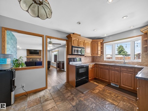 11312 165 Avenue, Edmonton, AB 