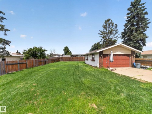 11312 165 Avenue, Edmonton, AB 