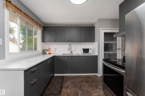 9012 Meadowlark Road, Edmonton, AB 