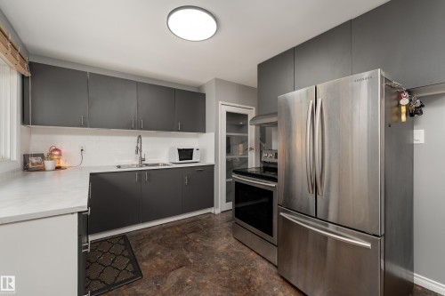 9012 Meadowlark Road, Edmonton, AB 