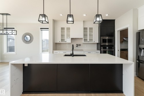 9383 226 Street, Edmonton, AB 