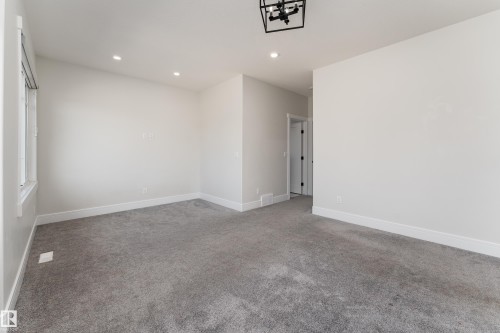 9383 226 Street, Edmonton, AB 