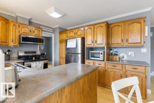 17115 92 Street, Edmonton, AB 