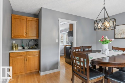 17115 92 Street, Edmonton, AB 