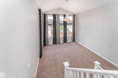 7916 18 Avenue, Edmonton, AB 