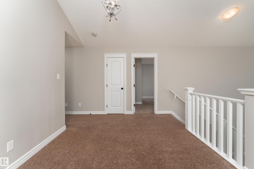 7916 18 Avenue, Edmonton, AB 