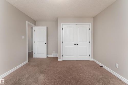 7916 18 Avenue, Edmonton, AB 