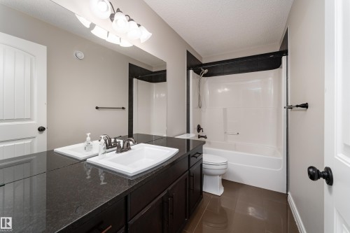 7916 18 Avenue, Edmonton, AB 