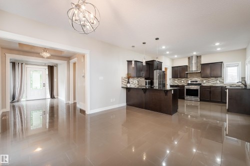 7916 18 Avenue, Edmonton, AB 