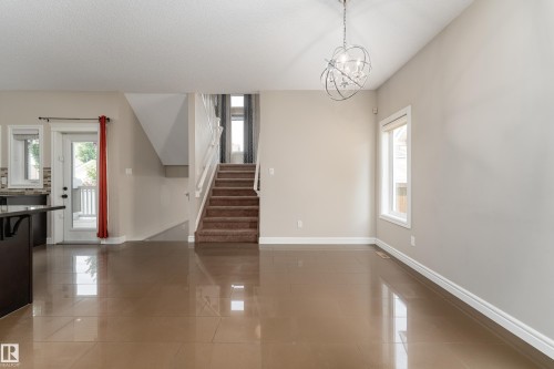 7916 18 Avenue, Edmonton, AB 