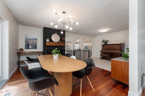 7816 142 Street, Edmonton, AB 