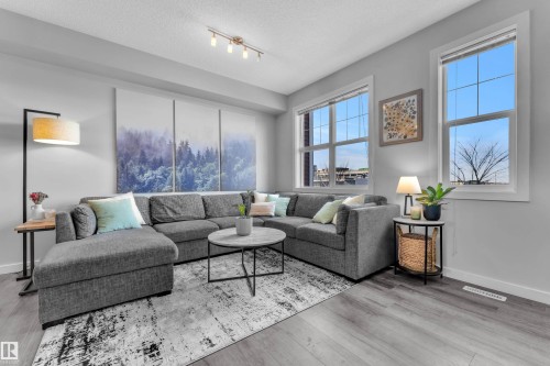 15 2803 James Mowatt Trail, Edmonton, AB 