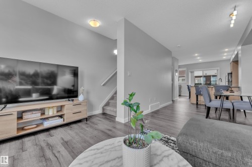 15 2803 James Mowatt Trail, Edmonton, AB 
