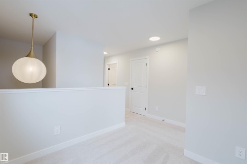 8300 Kiriak Loop, Edmonton, AB 