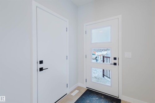 8300 Kiriak Loop, Edmonton, AB 
