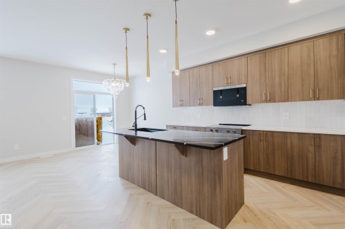 8300 Kiriak Loop, Edmonton, AB 