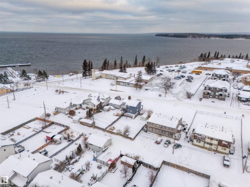 909 8 Street, Cold Lake, AB 